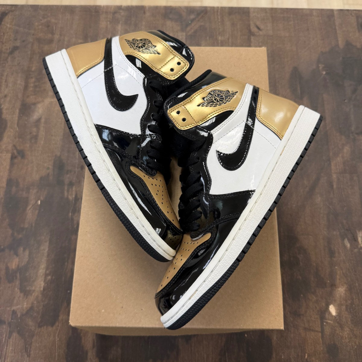 Jordan 1 Retro High NRG Patent Gold Toe Size 7 (Pre-Owned) - Image 1