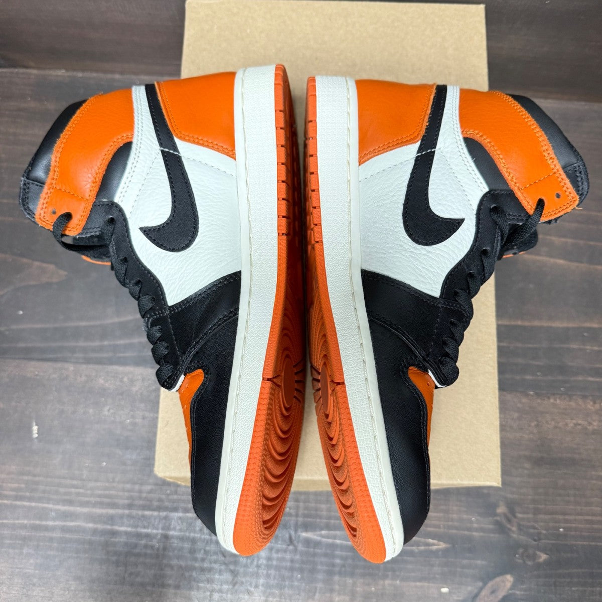 Jordan 1 Retro Shattered Backboard Size 9.5 (Pre-Owned) - Image 3