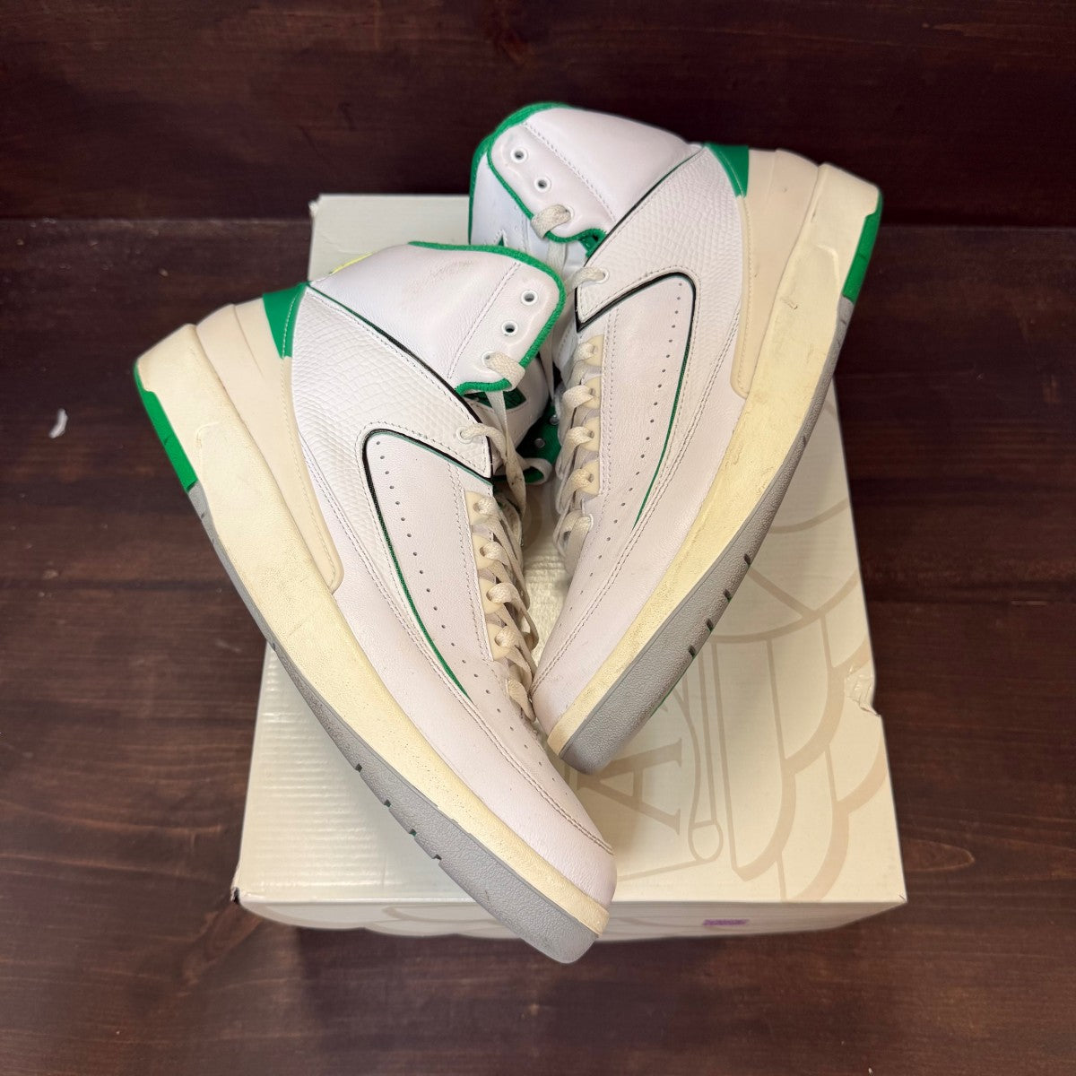 Jordan 2 Retro Lucky Green - Image 2