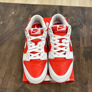 Nike Dunk Low Championship Red Size 9 (Moderately Worn Pre-Owned)