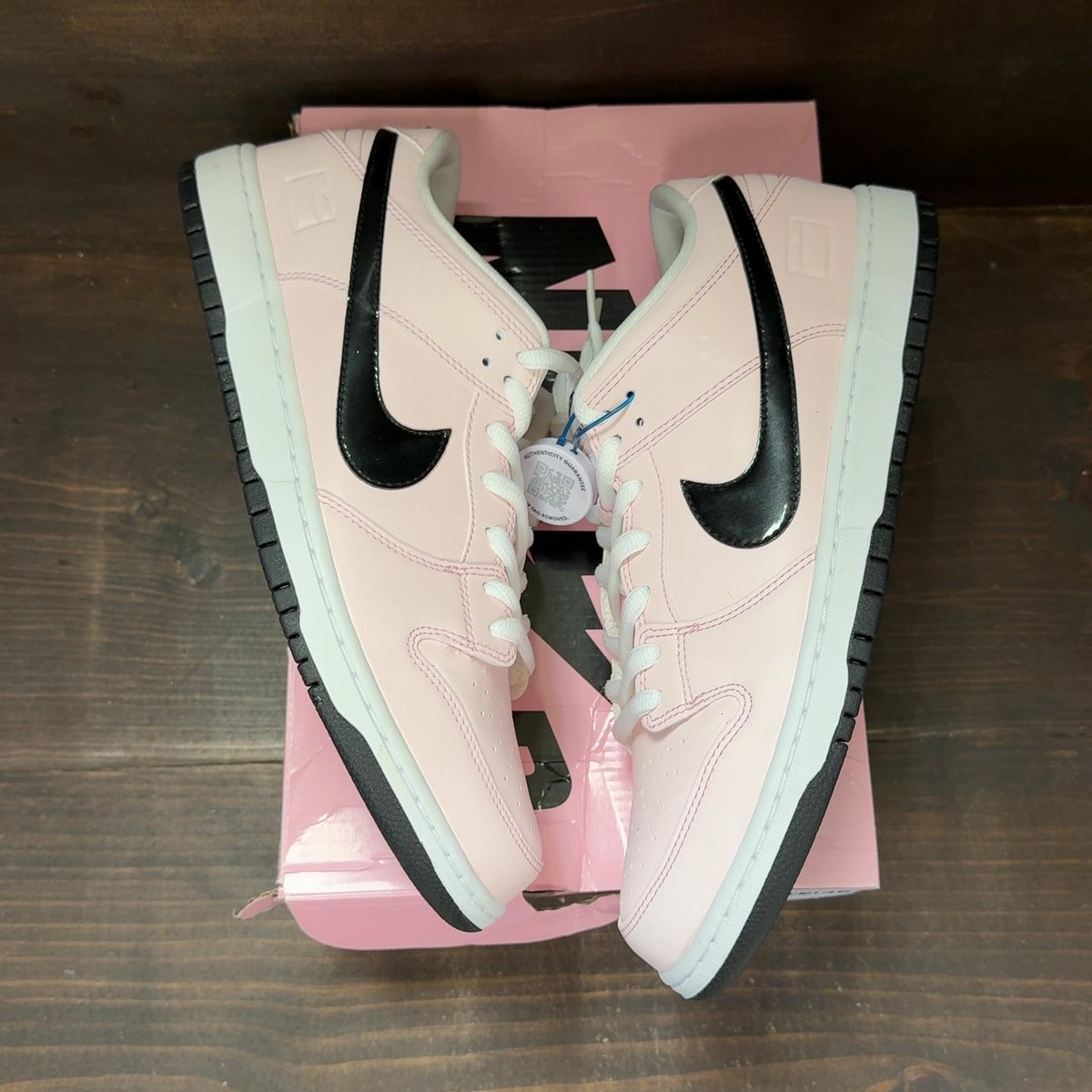 Nike SB Dunk Low Pink Box Size 12 (Pre-Owned) - back