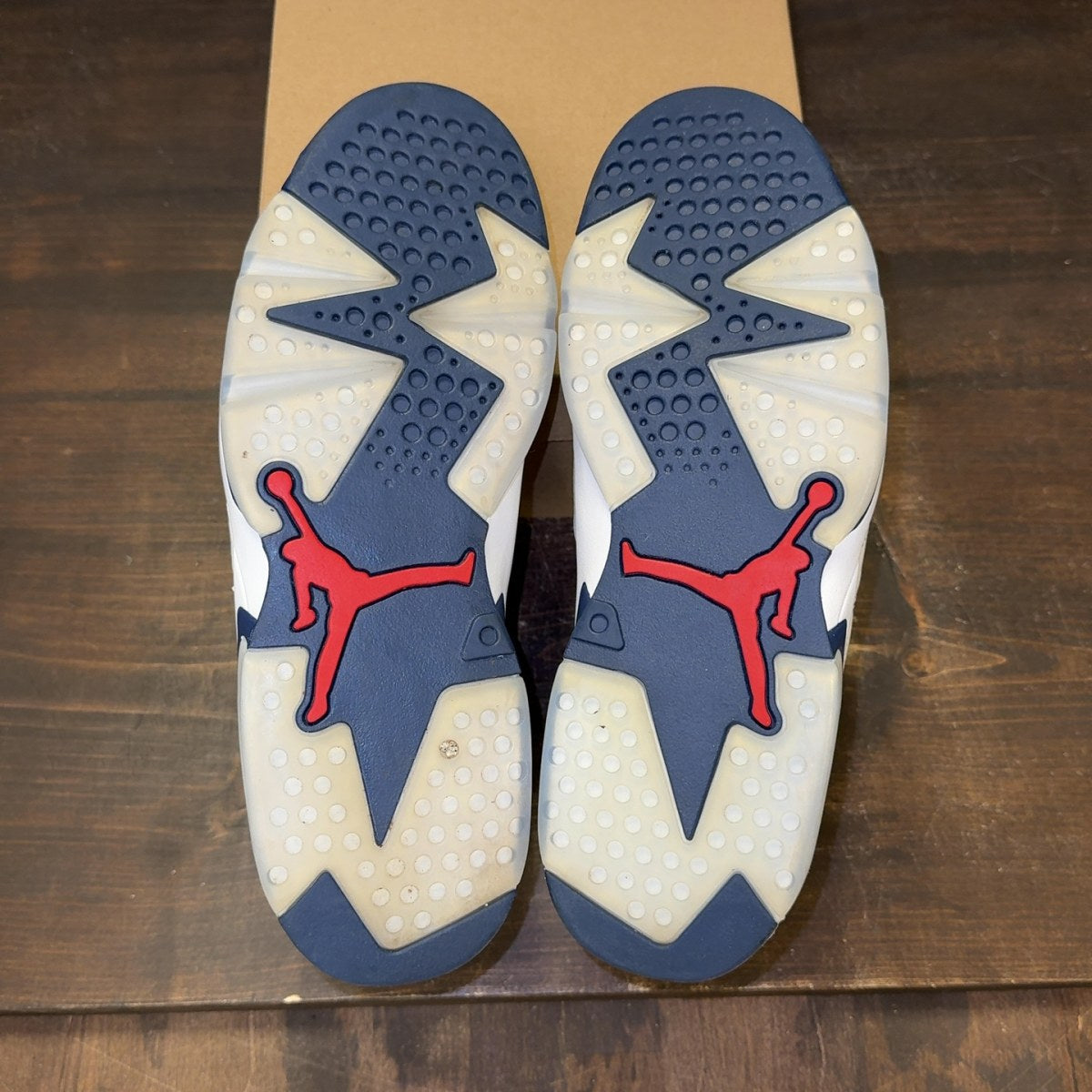 Jordan 6 Retro Olympic (2024) Size 10.5 (Pre-Owned) - Image 8