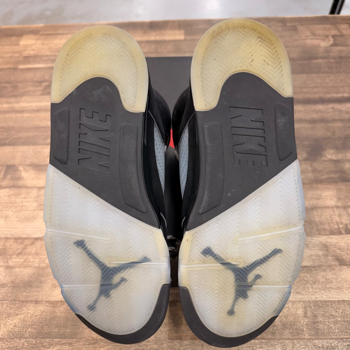 Jordan 5 Retro OG Black Metallic Reimagined Size 14 (Pre-Owned) - Image 5