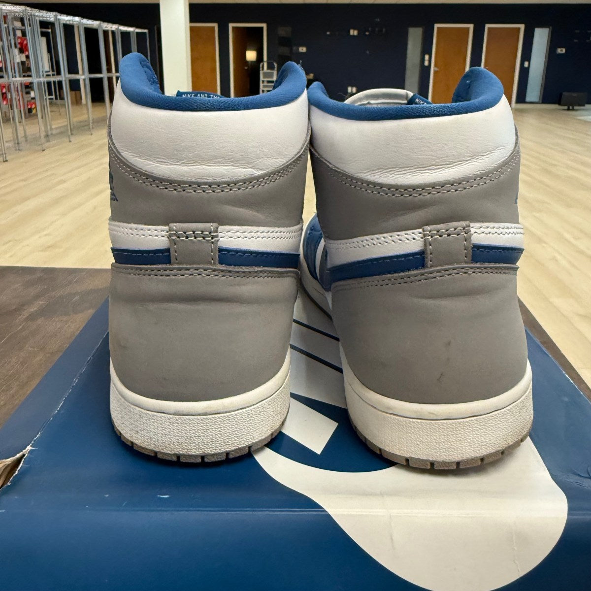 Jordan 1 Retro High OG True Blue Size 11.5 (Pre-Owned)