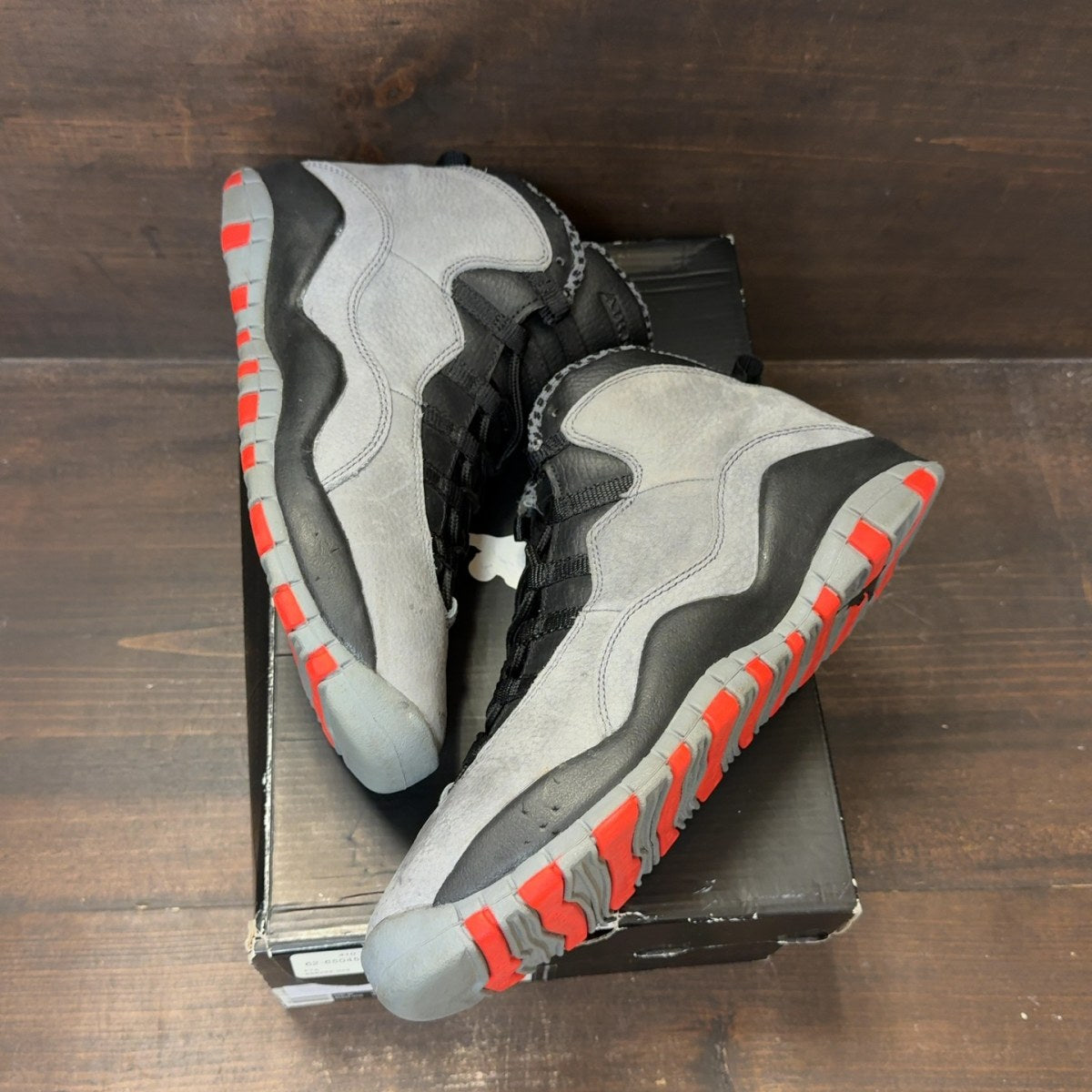 Jordan 10 Retro Cool Grey (GS) Size 7Y (Pre-Owned) - Image 2