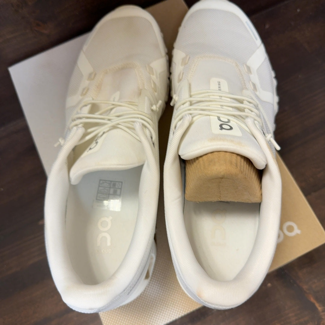 On Running Cloud 6 All White Size 9 (Pre-Owned) - Image 5