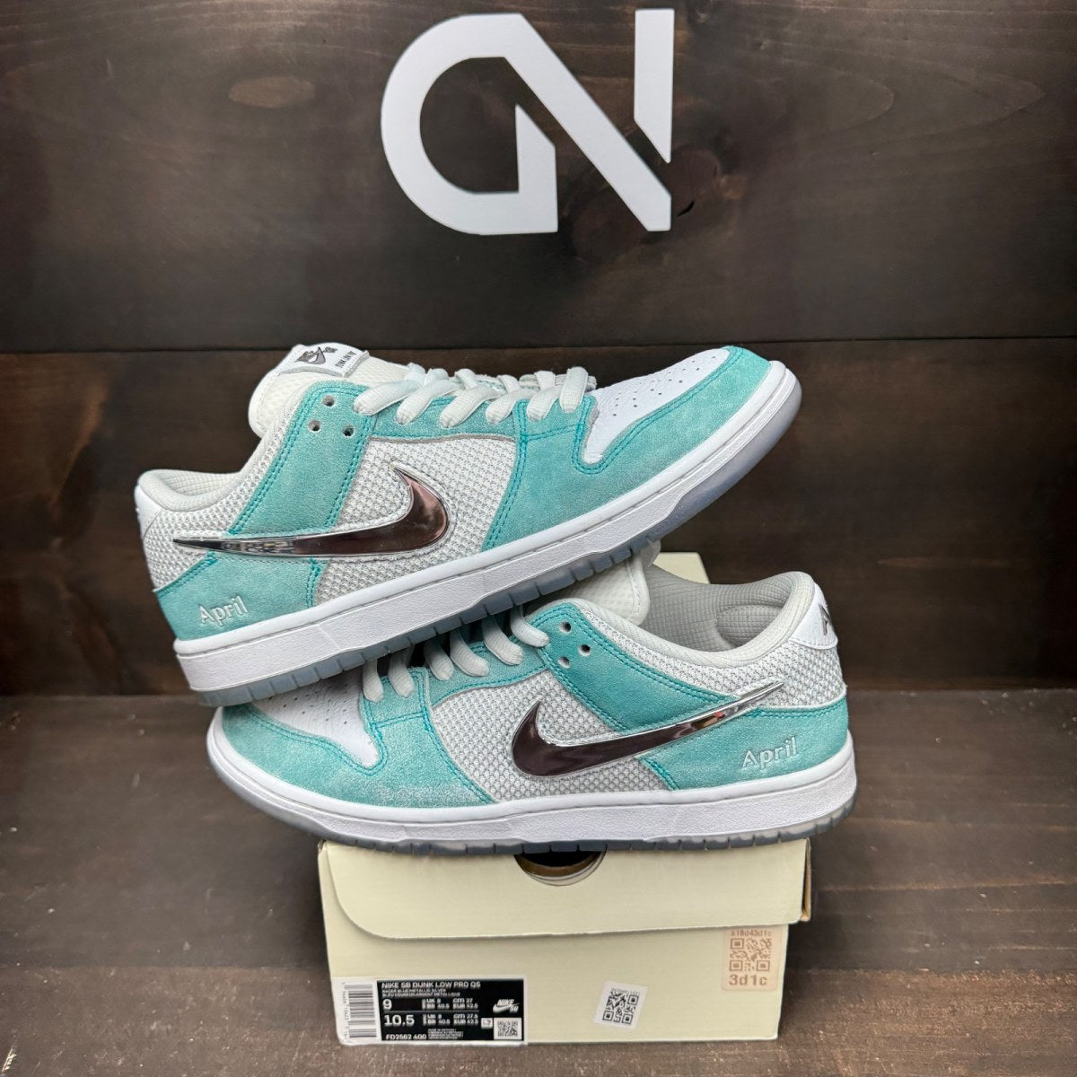 Nike SB Dunk Low April Skateboards - Image 1