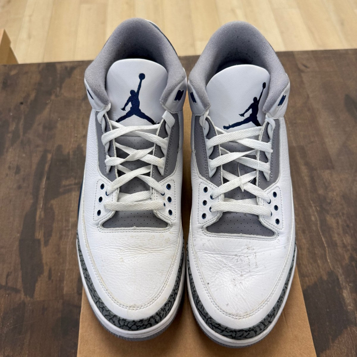 Jordan 3 Retro Midnight Navy Size 13 (Pre-Owned) - Image 2