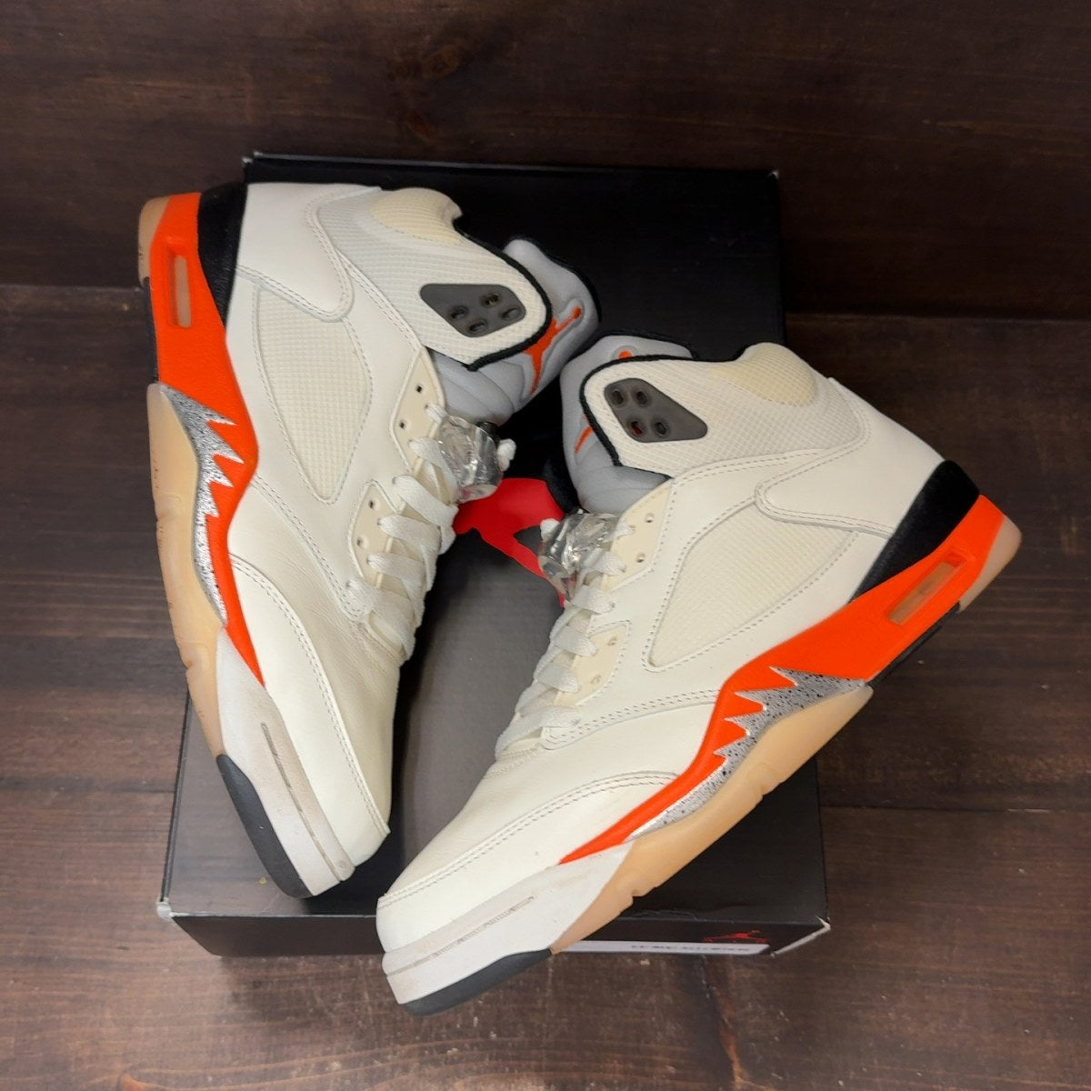 Jordan 5 Retro Shattered Backboard Size 9.5 (Pre-Owned) - back