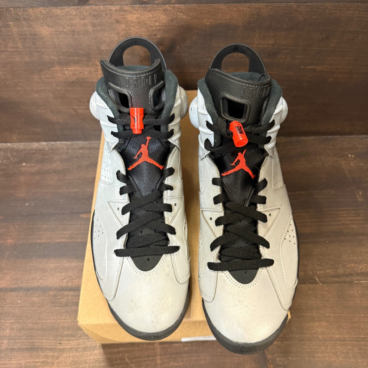 Jordan 6 Retro Reflections of a Champion Size 11 (Pre-Owned) - Image 2