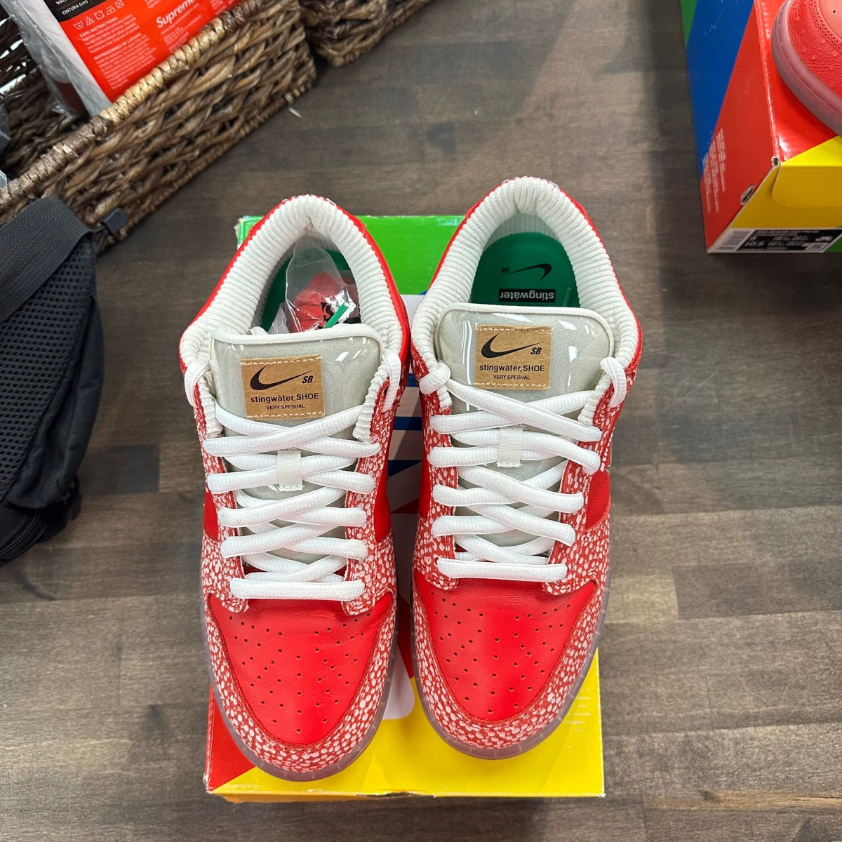 Nike SB Dunk Low Stingwater Magic Mushroom - Image 3