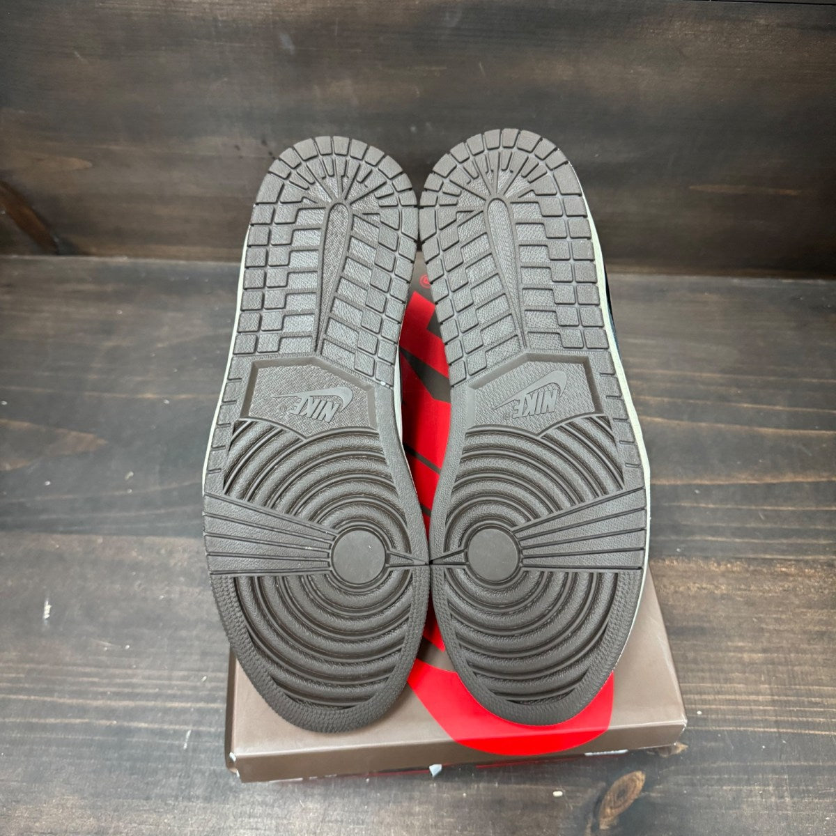 Jordan 1 Retro High OG SP Travis Scott Mocha Size 10.5 (Pre-Owned) - Image 6