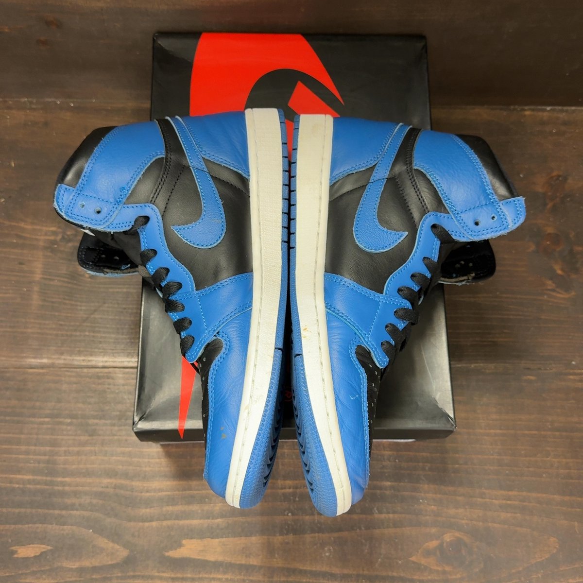 Jordan 1 Retro High OG Dark Marina Blue Size 11 (Pre-Owned) - aux