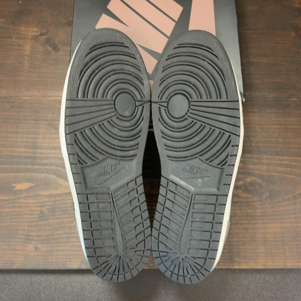 Jordan 1 Retro Low OG Mocha - Image 8