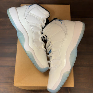 Jordan 11 Retro Low Legend Blue (GS) Size 7Y (Pre-Owned) - Image 2