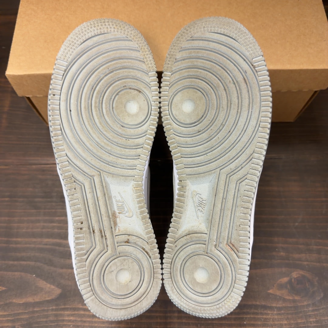 Nike Air Force 1 Low LV8 White Wolf Grey Black (GS) Size 6.5Y (Pre-Owned) - Image 7