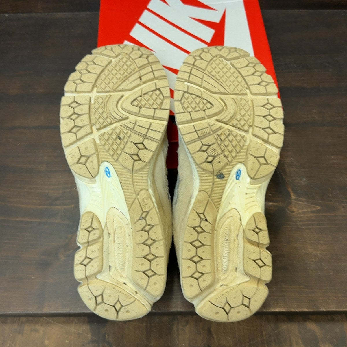 New Balance 2002R Sandstone Size 11.5 (Pre-Owned) - Image 8