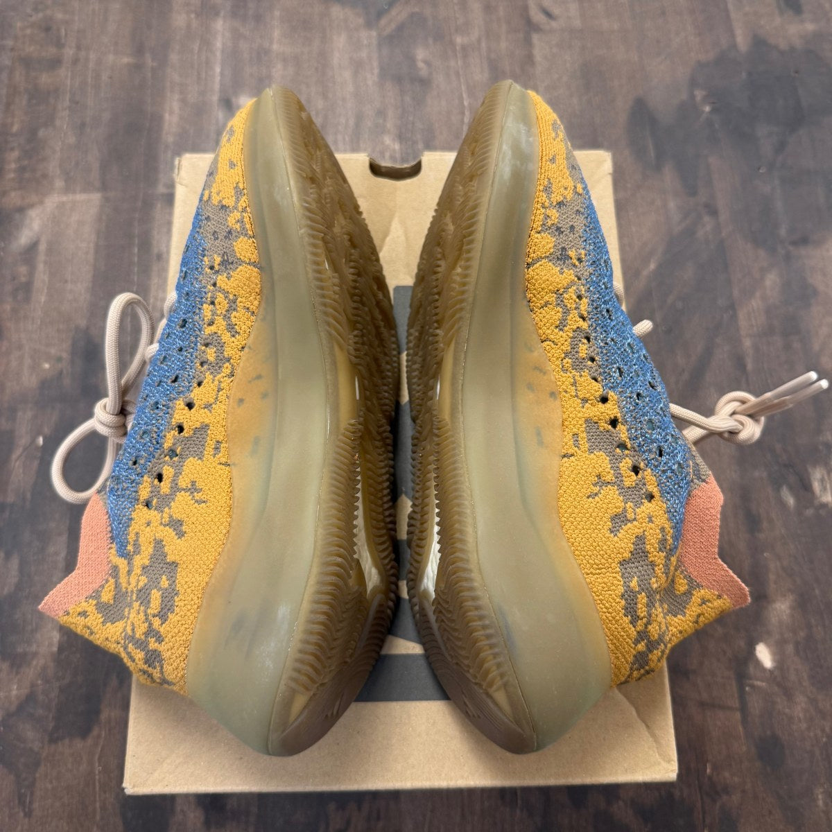 adidas Yeezy Boost 380 Blue Oat Size 6.5 (Pre-Owned) - Image 4