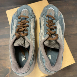 adidas Yeezy Boost 700 V2 Mauve Size 10.5 (Pre-Owned) - Image 5