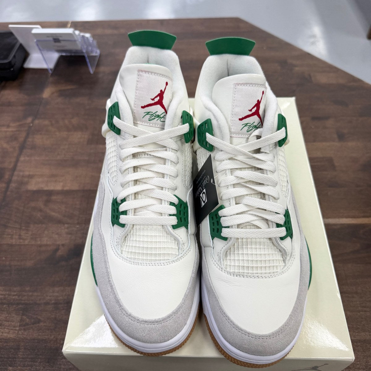 Jordan 4 Retro SB Pine Green - Image 2