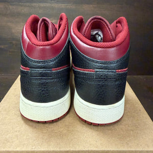 Jordan 1 Mid Team Red Black White (GS) Size 5.5Y (Pre-Owned) - Image 4