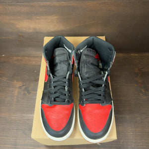 Jordan 1 Retro Bred Banned (2016) (GS) Size 7Y (Pre-Owned) - Image 3