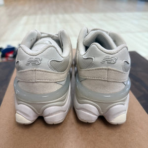 New Balance 9060 Reflection (GS) Size 3.5Y (Pre-Owned) - Image 5