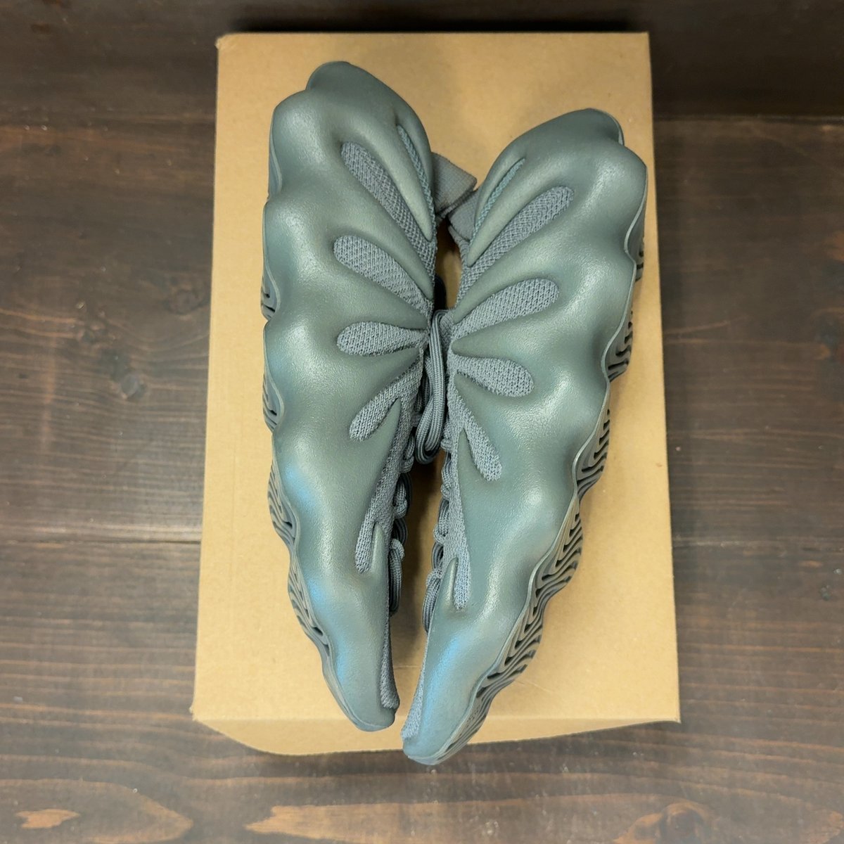 adidas Yeezy 450 Stone Teal Size 10.5 (Pre-Owned) - back
