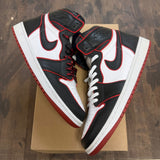 Jordan 1 Retro High Bloodline Size 11 (Pre-Owned) - Image 1