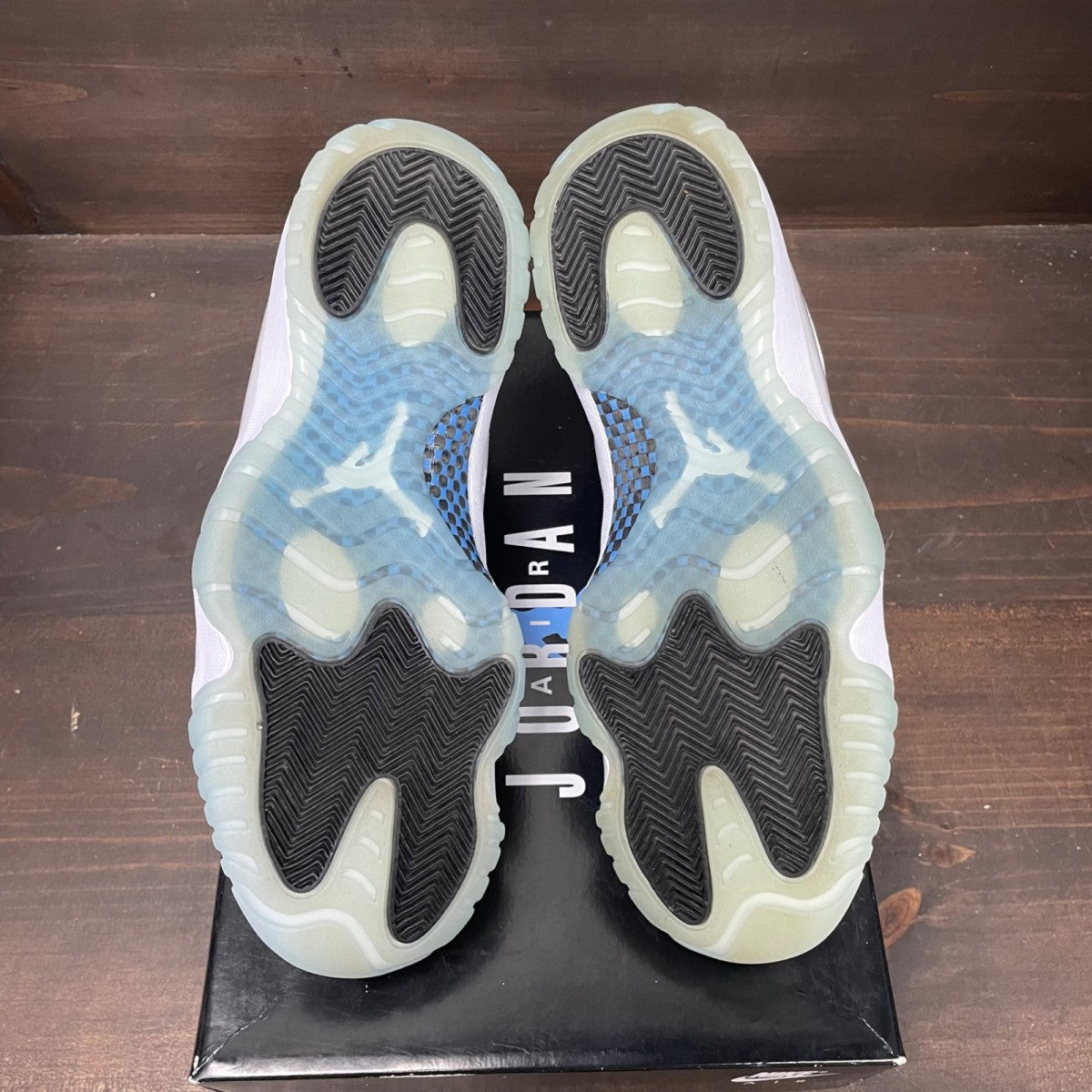 Jordan 11 Retro Low Legend Blue - Image 4