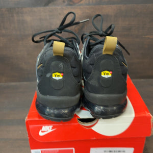 Nike Air VaporMax Plus Black Metallic Gold Anthracite - Image 4