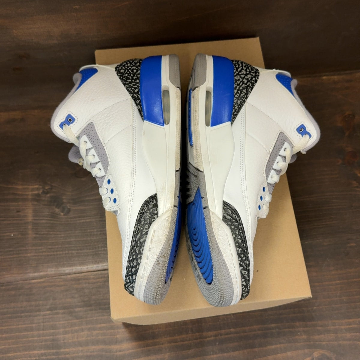 Jordan 3 Retro Racer Blue Size 9 (Pre-Owned) - Image 4