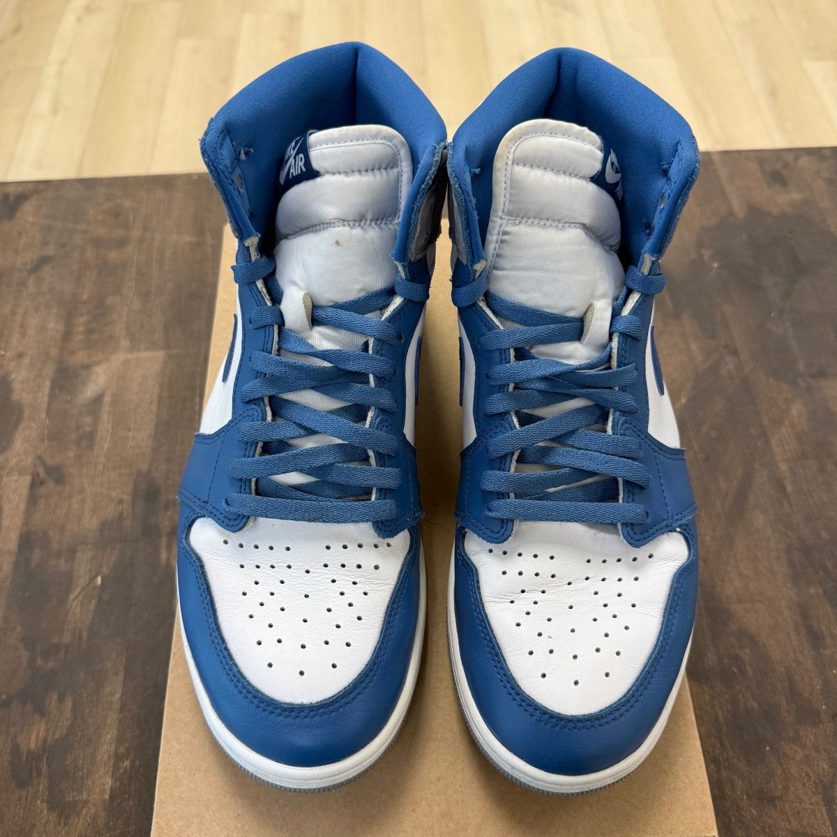 Jordan 1 Retro High OG True Blue Size 11.5 (Pre-Owned) - Image 2
