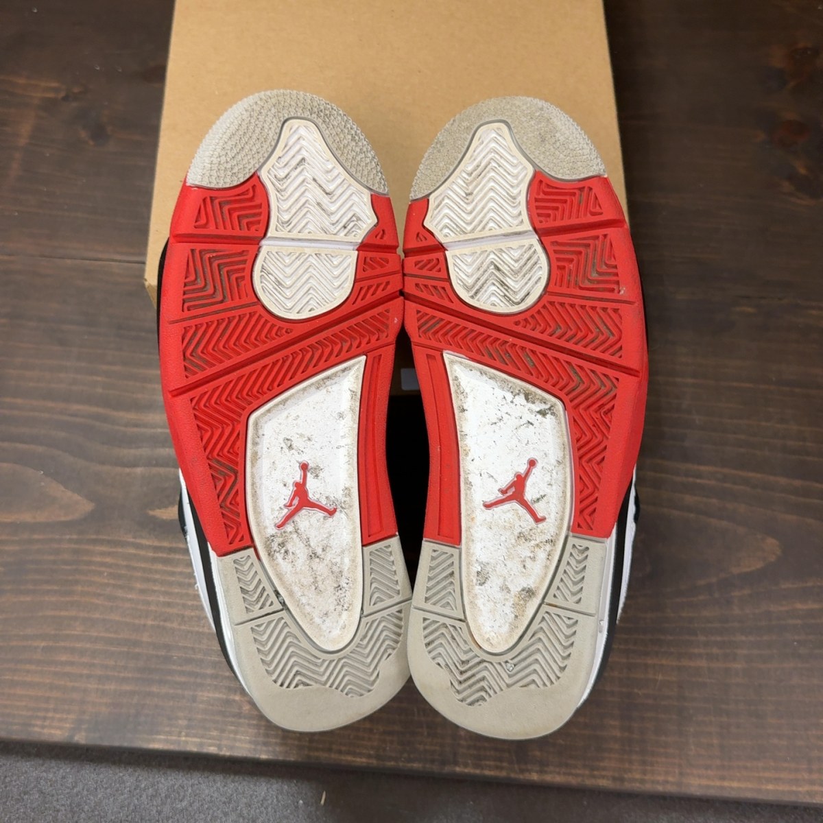 Jordan 4 Retro Fire Red (2020) (GS) Size 6Y (Pre-Owned) - Image 7