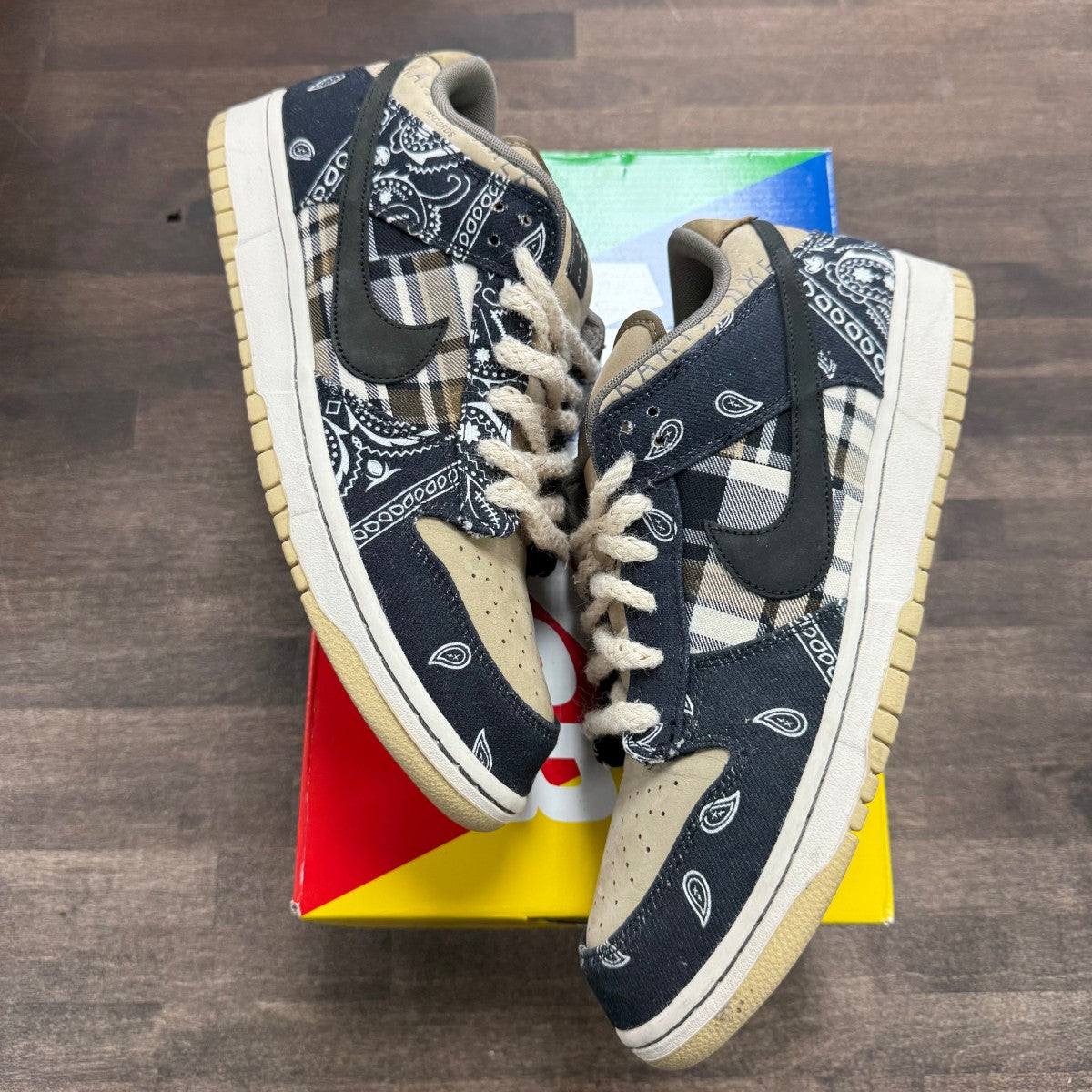 Nike SB Dunk Low Travis Scott Size 12 (Pre-Owned) - Image 1