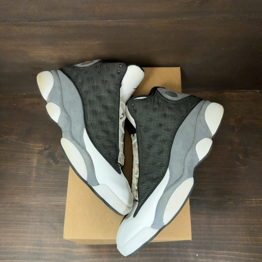 Jordan 13 Retro Black Flint Size 11 (Pre-Owned) - Image 2