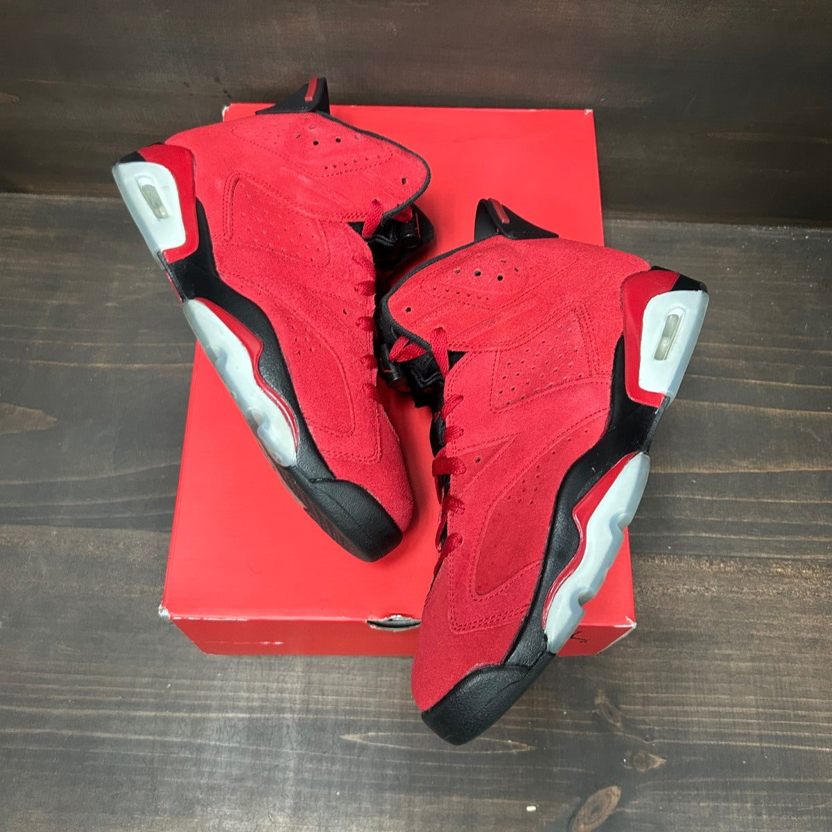 Jordan 6 Retro Toro Bravo Size 8 (Pre-Owned) - Image 2