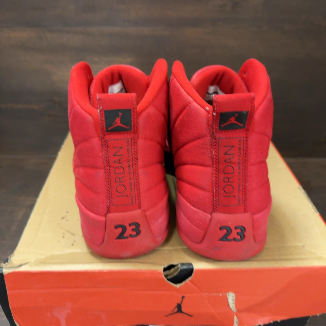 Jordan 12 Retro Gym Red (2018) Size 13 (Pre-Owned)