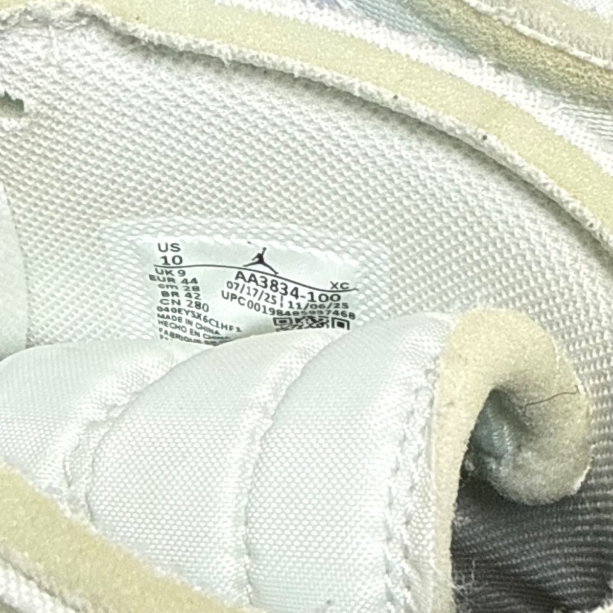 Jordan 1 Retro High Off-White Alaska Size 10 (Pre-Owned) - aux