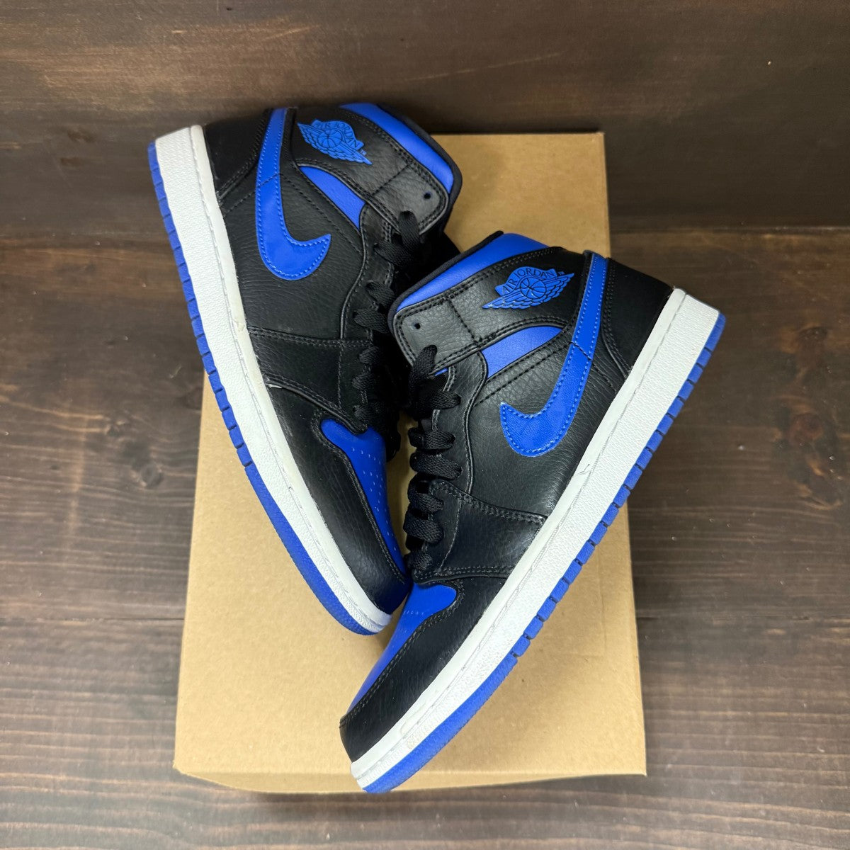 Jordan 1 Mid Royal (2020) Size 7.5 (Pre-Owned) - Image 2