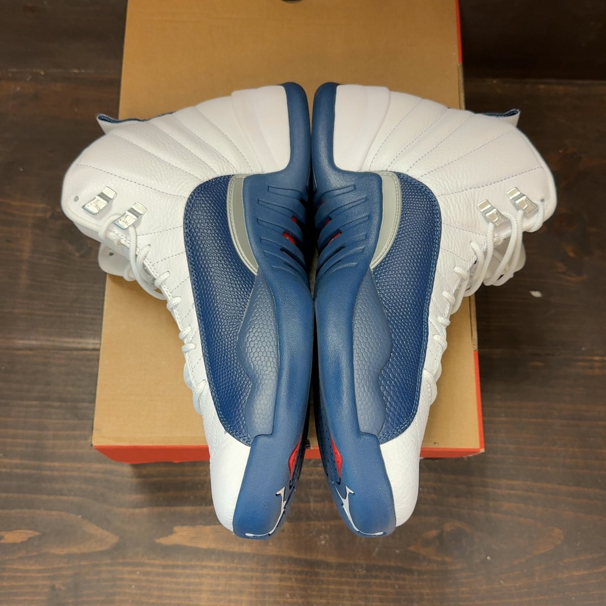 Jordan 12 Retro French Blue (2025) Size 11 (Pre-Owned) - aux