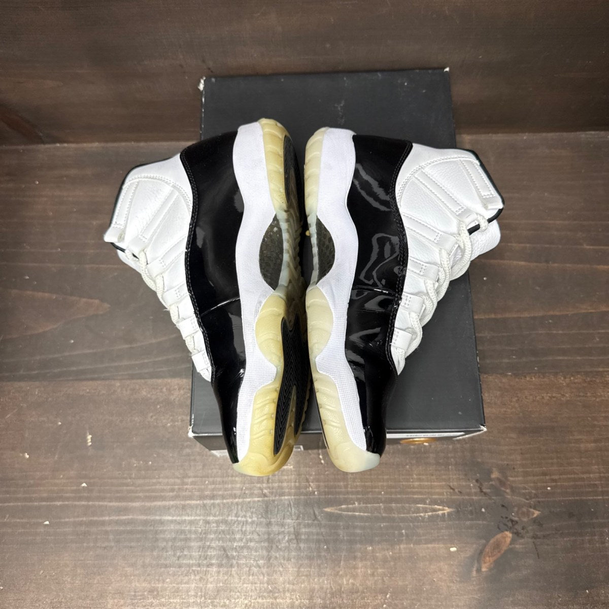 Jordan 11 Retro DMP Gratitude (2023) Size 7.5 (Pre-Owned) - side