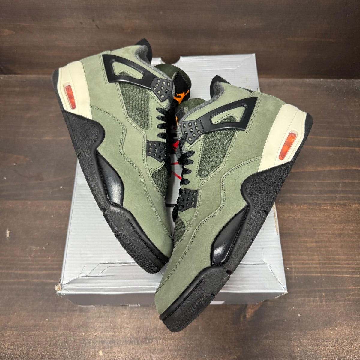 Jordan 4 Retro OG SP Undefeated (2025) - Image 2