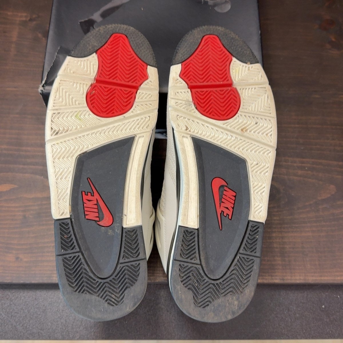 Jordan 4 Retro OG Flight Club - Image 8