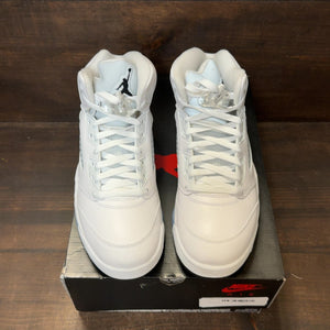 Jordan 5 Retro White Metallic (2026) Size 11 (Pre-Owned) - Image 3