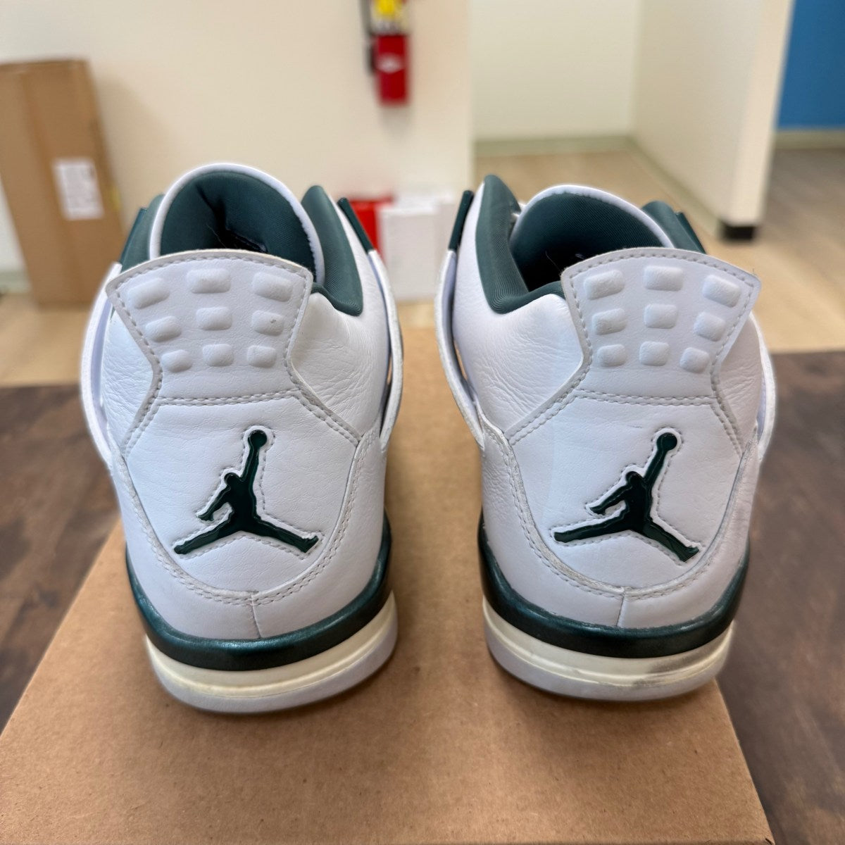 Jordan 4 Retro Oxidized Green Size 10 (Pre-Owned) - Image 3