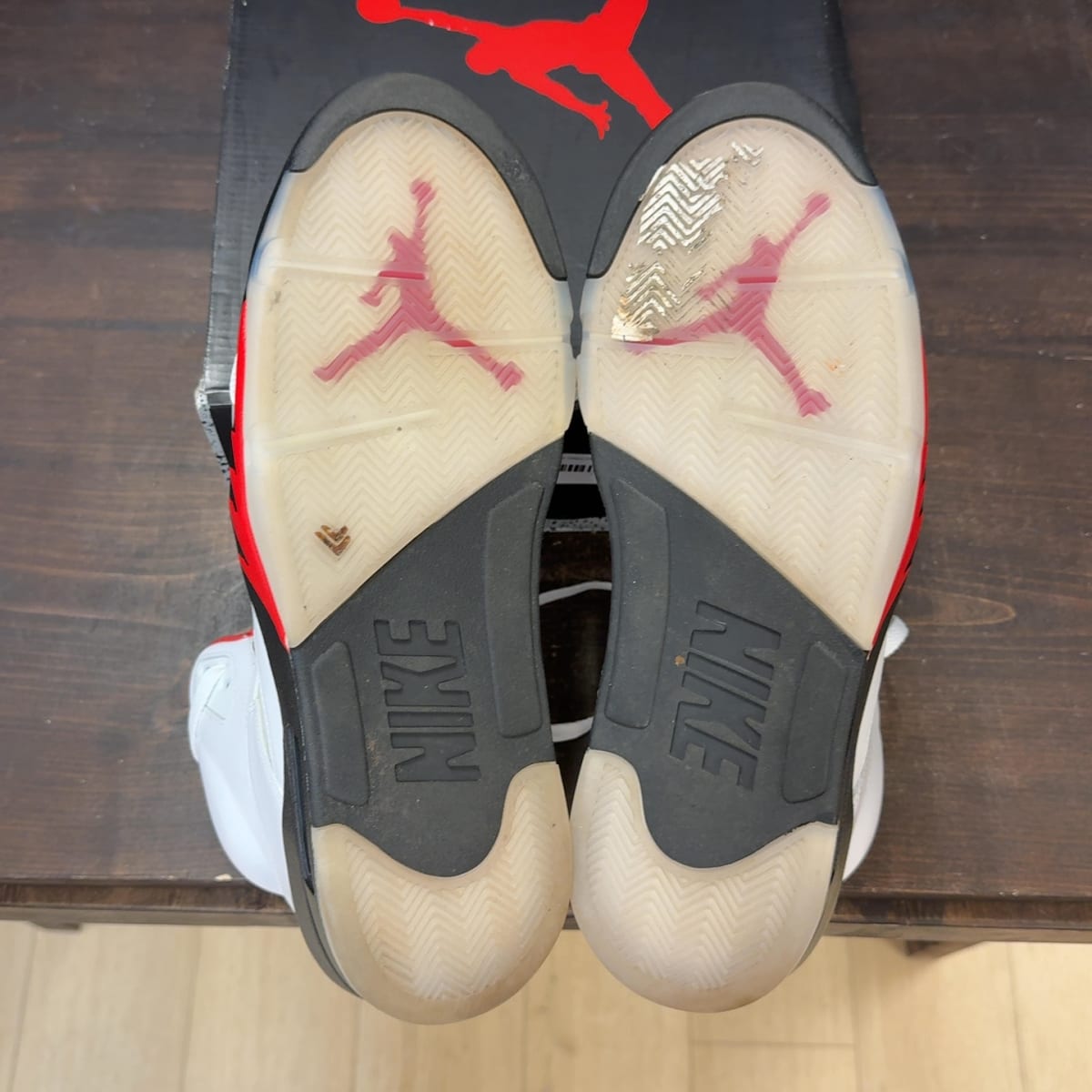 Jordan 5 Retro Fire Red Silver Tongue (2020) Size 14 (Pre-Owned) - aux