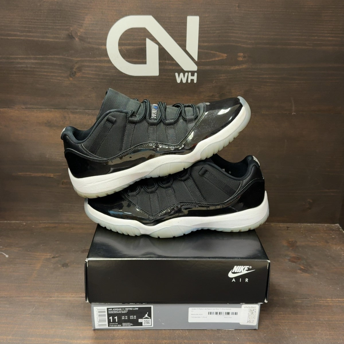 Jordan 11 Retro Low Space Jam - Image 1