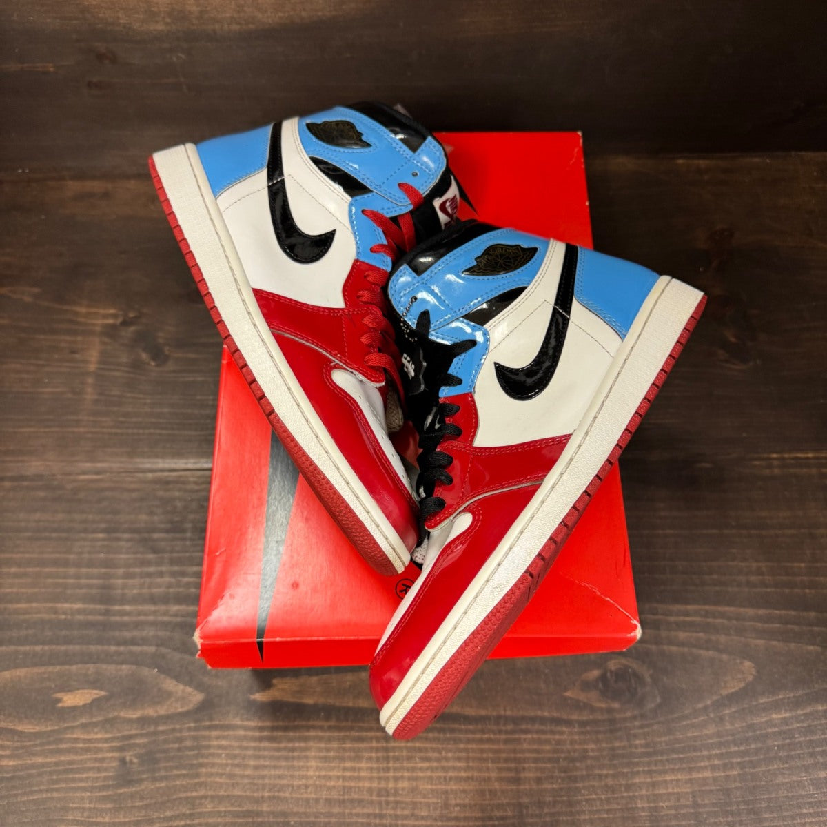 Jordan 1 Retro High Fearless UNC Chicago - Image 2