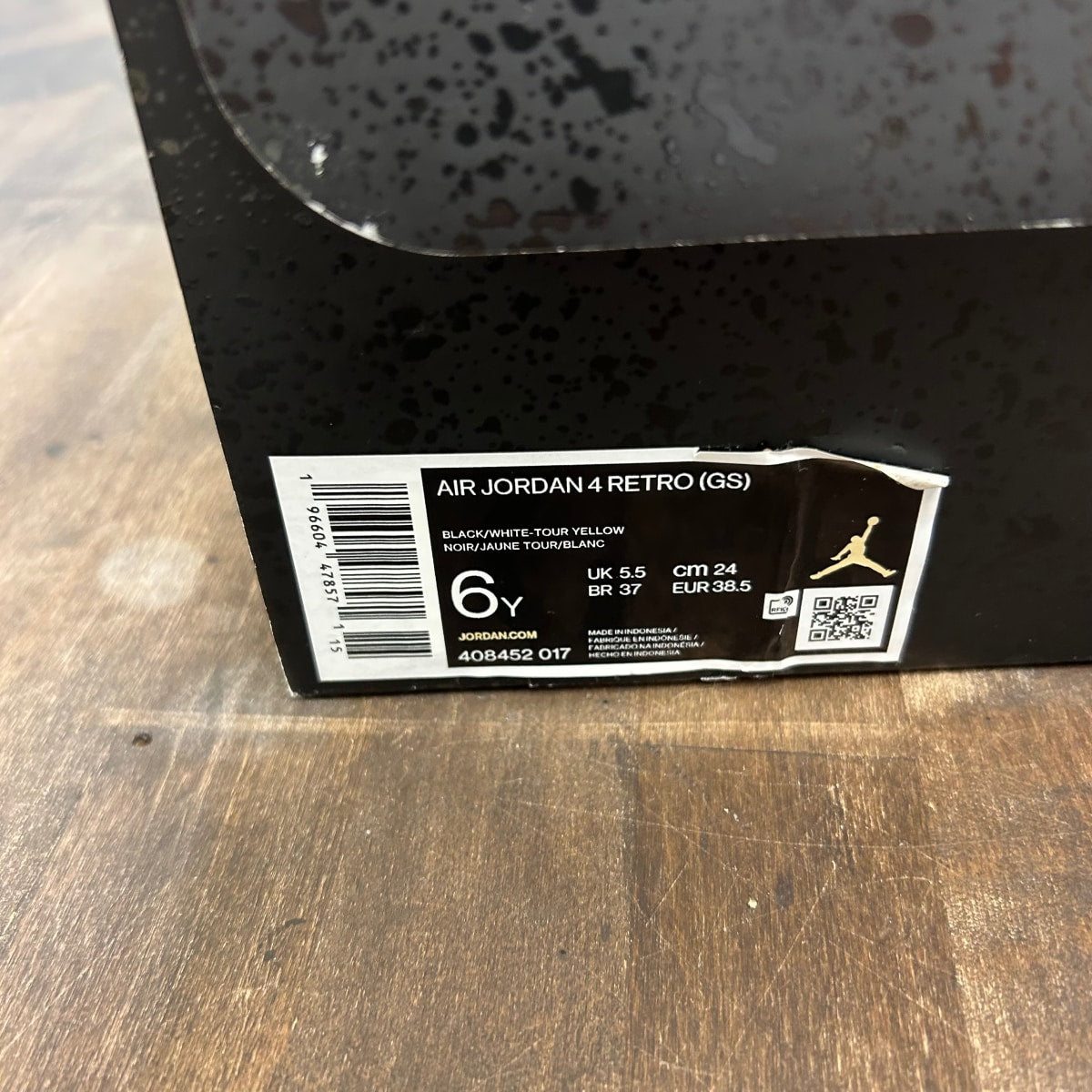 Jordan 4 Retro Thunder (2023) (GS) - Image 6